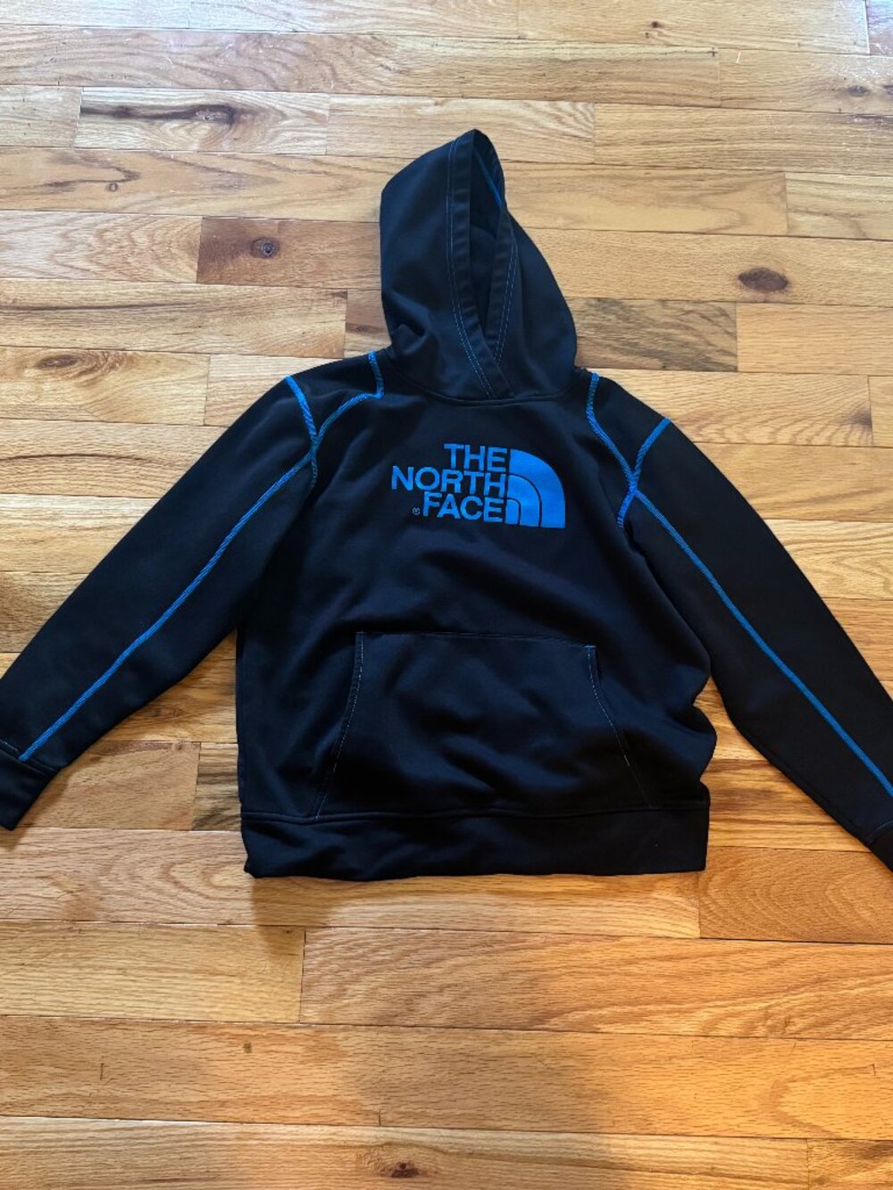 14/16 (Lg Youth) North Face Sweatshirt